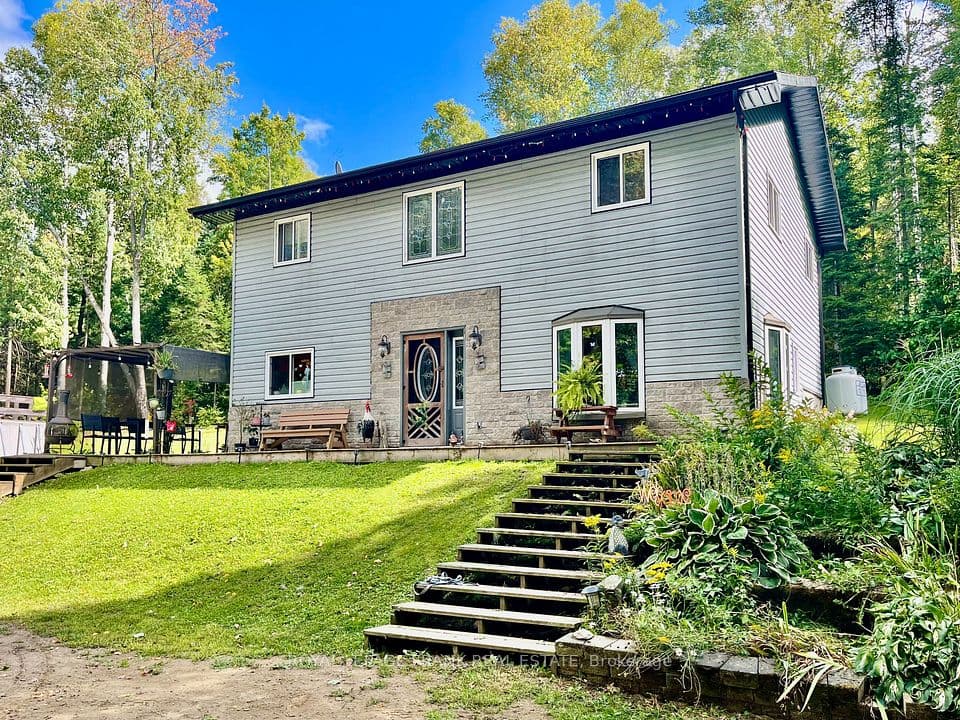 1630 Musclow Greenview Road, Hastings Highlands, ON K0L 1C0 – photo 3