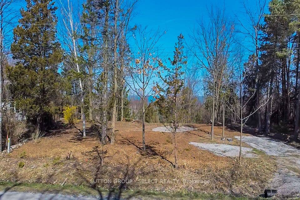 5 Huron View Avenue, Lambton Shores, ON N0N 1J7 – main photo