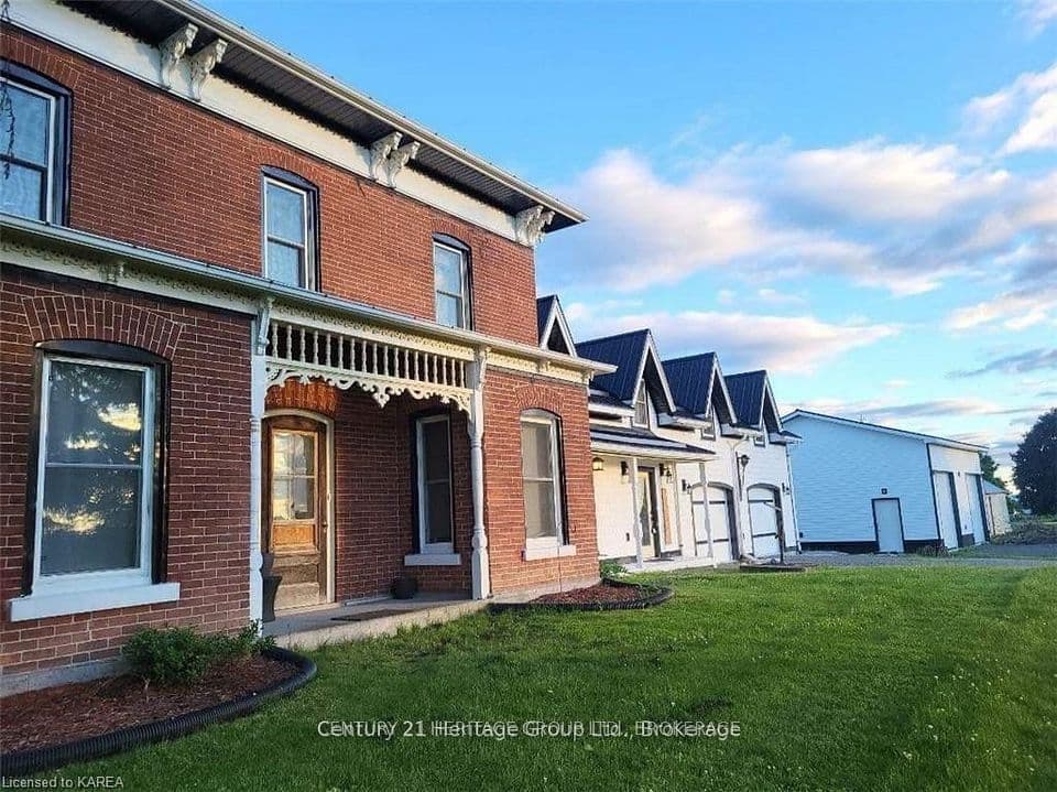 7387 COUNTY RD 9, Greater Napanee, ON K7R 3K8 – main photo
