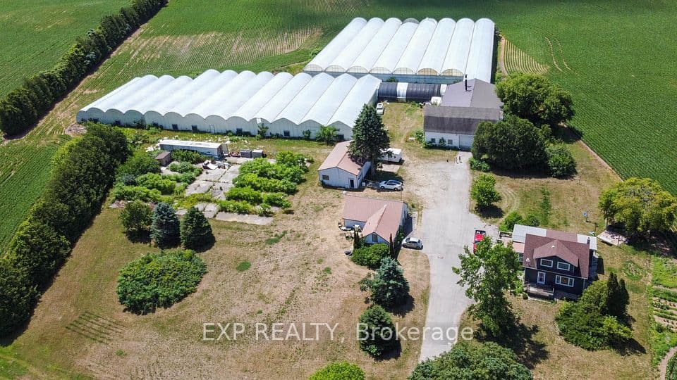 926 Fairground Road, Norfolk, ON N0E 1G0 – main photo