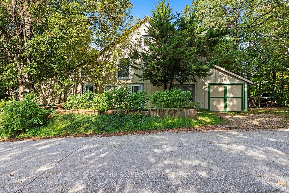 15 Hill Street, Grey Highlands, ON N0C 1E0 – main photo