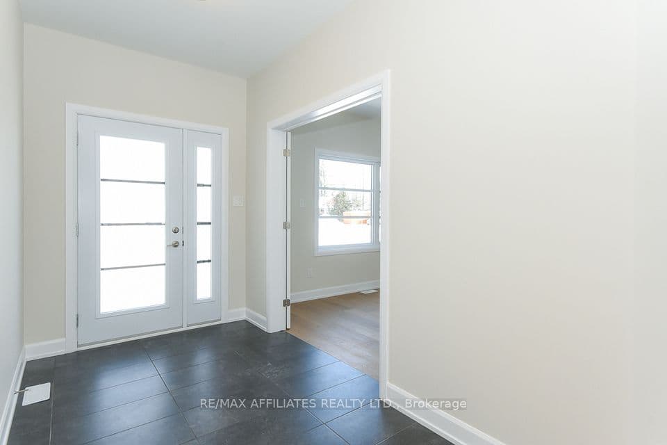 1055 Chablis Crescent, Russell, ON K0A 1W0 – photo 2
