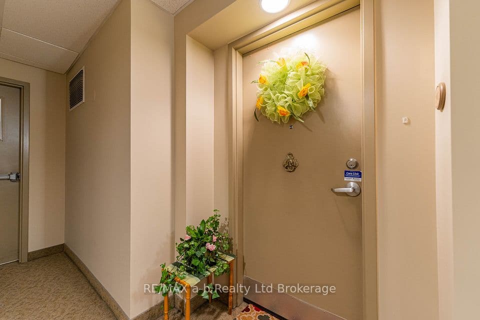 80 BRIDGE Street E 101, Tillsonburg, ON N4G 1T2 – photo 2