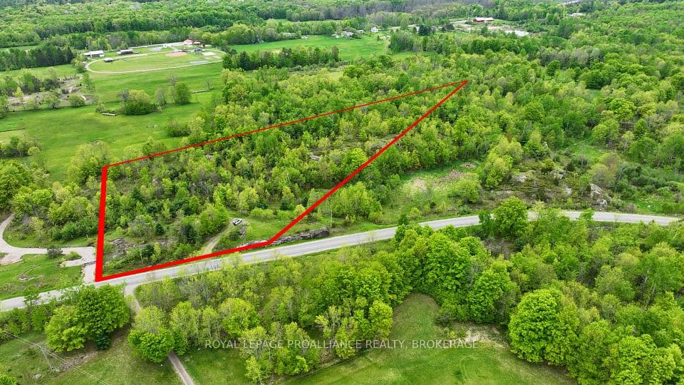 1147 LONG LAKE Road, Frontenac, ON K0H 2K0 – main photo