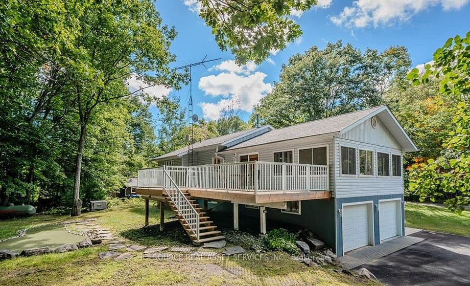 9 Indian Crescent, Muskoka Lakes, ON P0B 1J0 – photo 3