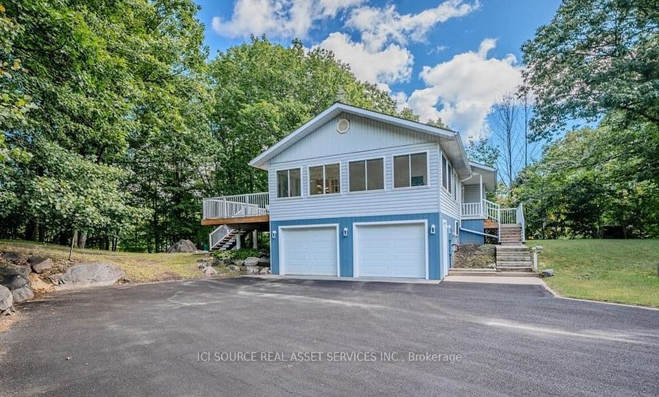 9 Indian Crescent, Muskoka Lakes, ON P0B 1J0 – photo 2