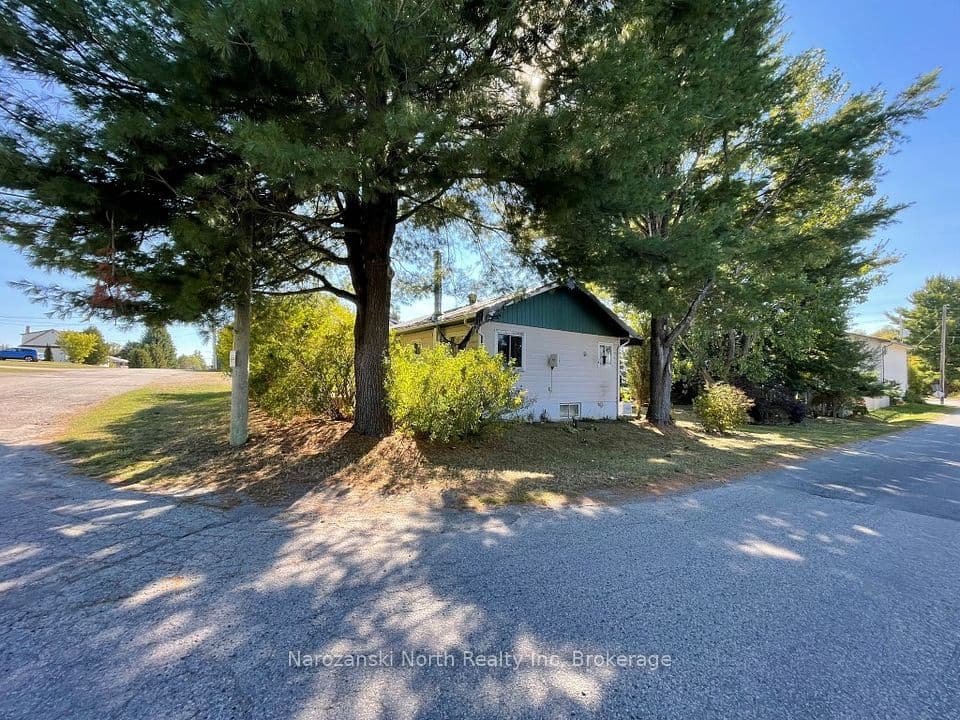 6 Champlain Street, French River, ON P0M 2N0 – main photo