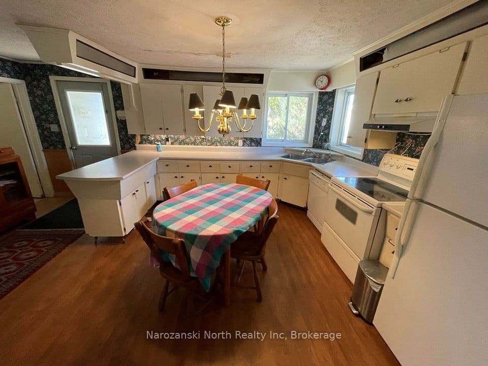 6 Champlain Street, French River, ON P0M 2N0 – photo 3
