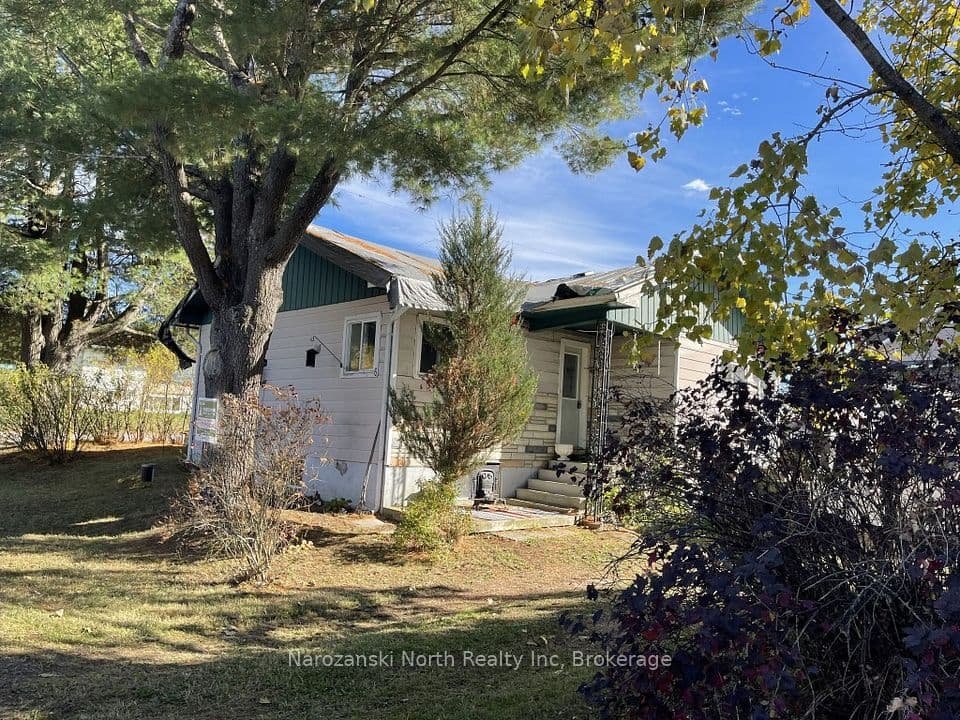 6 Champlain Street, French River, ON P0M 2N0 – photo 2