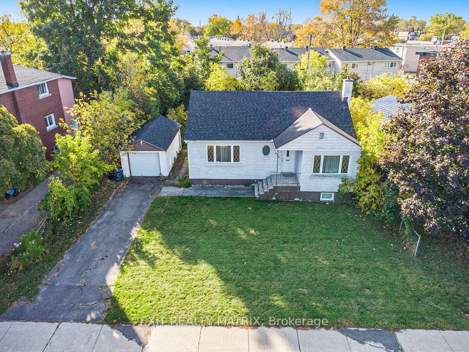 436 Blake Boulevard, Vanier and Kingsview Park, ON K1K 1B1 – photo 2
