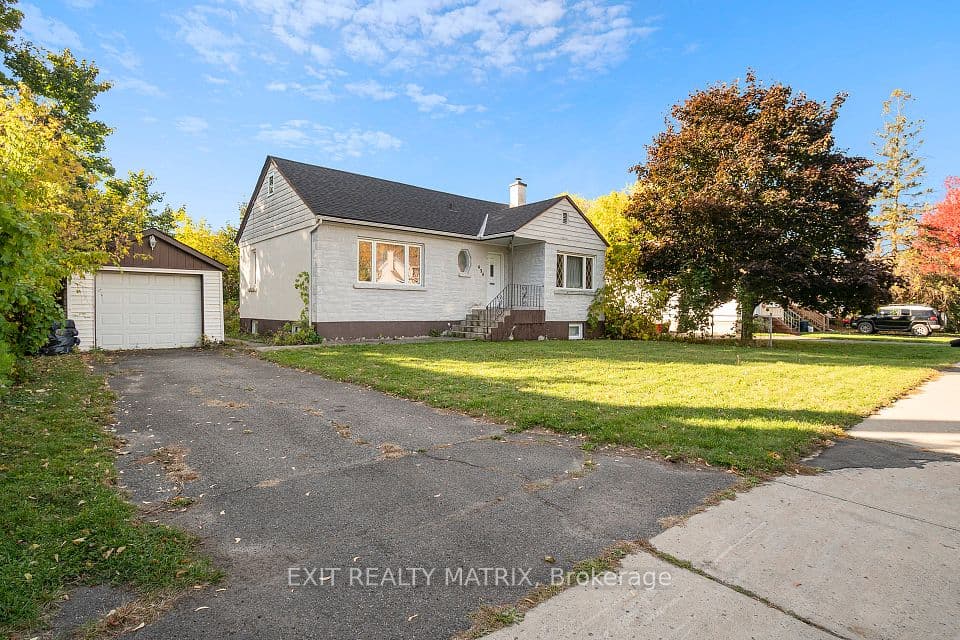 436 Blake Boulevard, Vanier and Kingsview Park, ON K1K 1B1 – photo 3