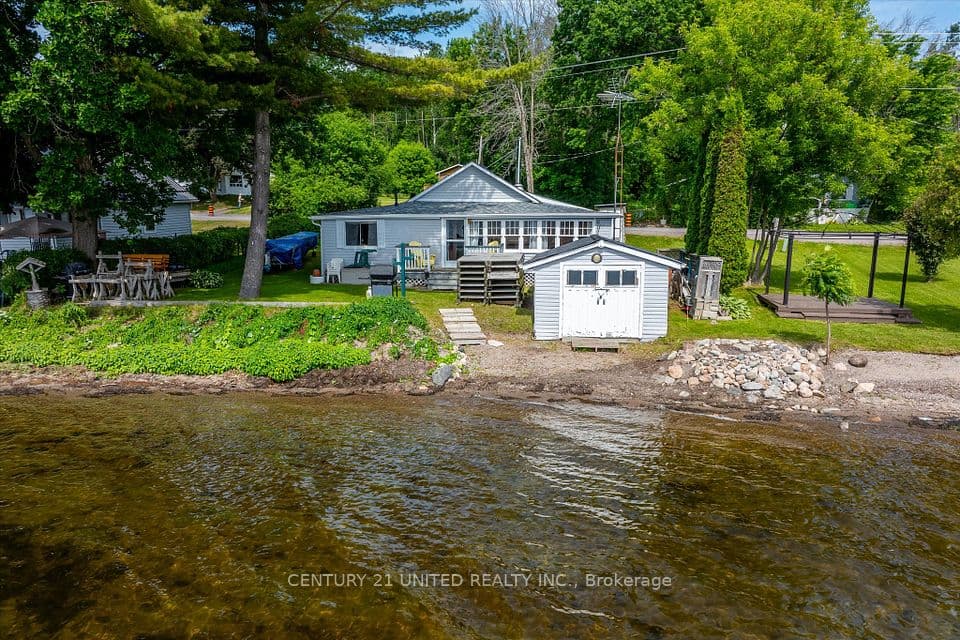221 Paudash Street, Hiawatha First Nation, ON K0L 2G0 – main photo