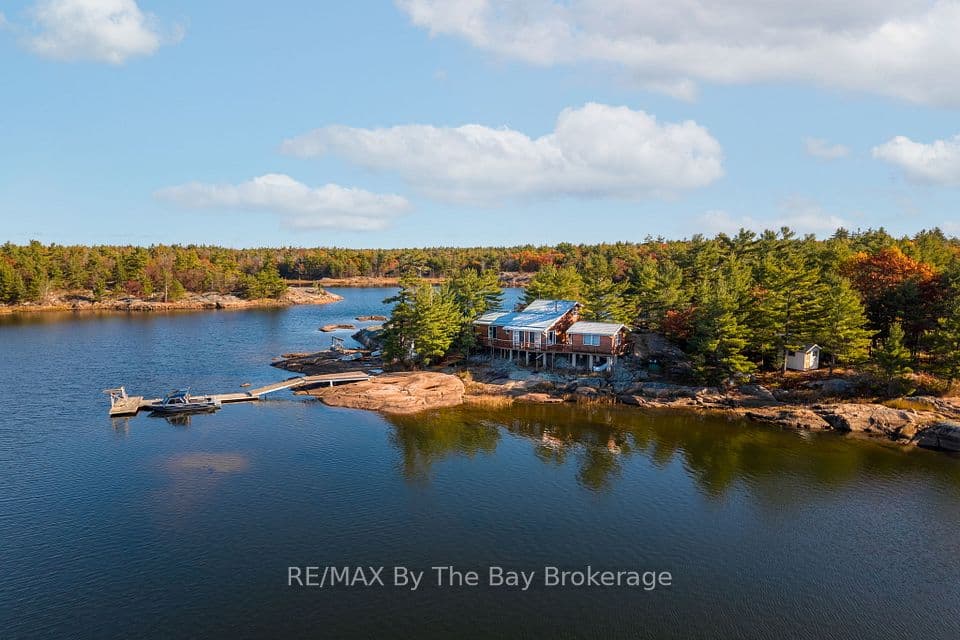 2 Island 2890, Georgian Bay, ON P0E 1E0 – main photo