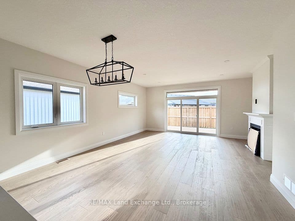 155 WESTLINKS Drive, Saugeen Shores, ON N0H 2C3 – photo 3