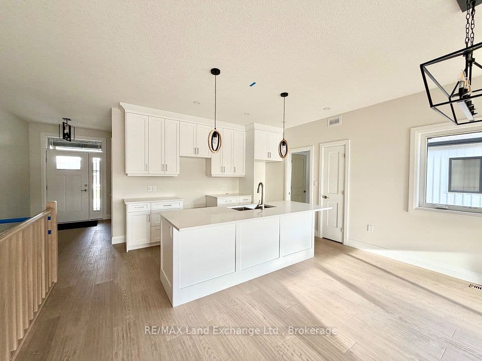155 WESTLINKS Drive, Saugeen Shores, ON N0H 2C3 – photo 2