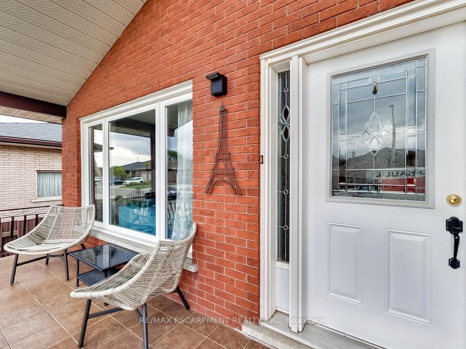 18 Pavarotti Court, Hamilton, ON L8G 4P8 – photo 3