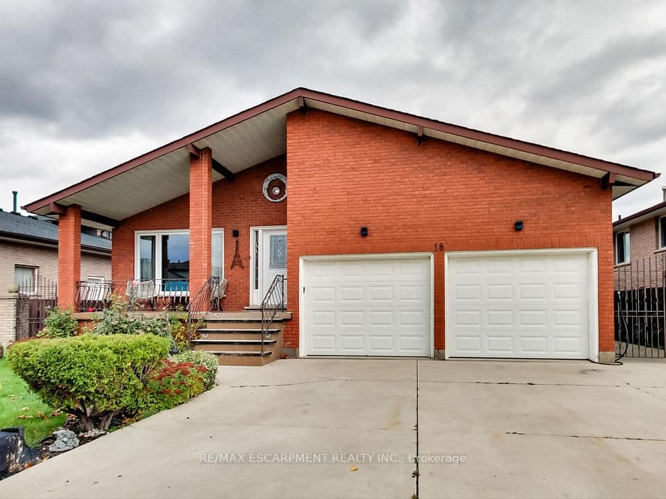 18 Pavarotti Court, Hamilton, ON L8G 4P8 – photo 2