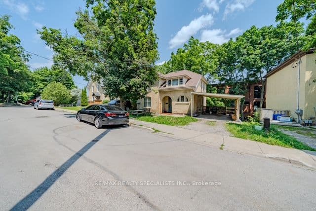 9 Ramore Street, Cambridge, ON N1S 2P6 – main photo