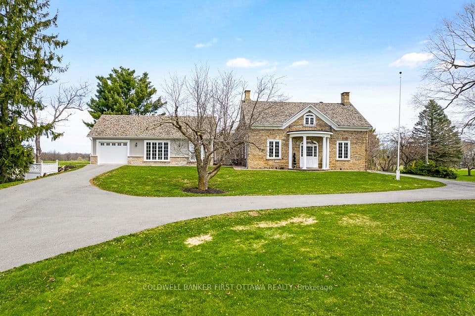2638 Rideau Ferry Road, Drummond/North Elmsley, ON K7H 0G5 – main photo