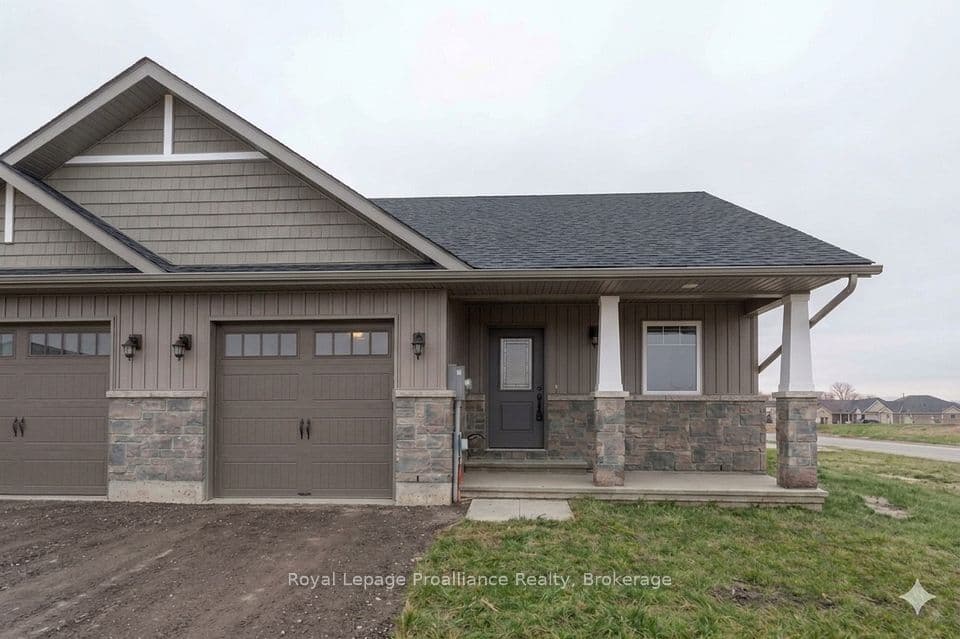 123 Farrington Crescent, Prince Edward County, ON K0K 2T0 – main photo