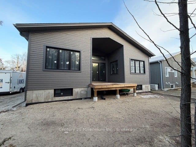 15 Grenville Street N, Saugeen Shores, ON N0H 2L0 – photo 2