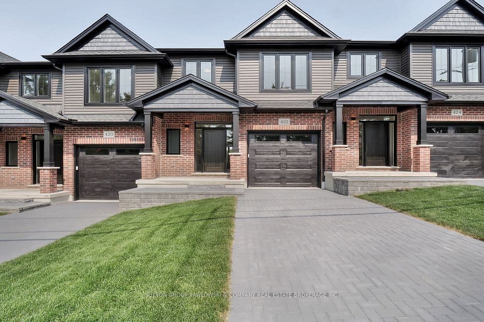 422 Old Wonderland Road, London South, ON N6K 3R2 – main photo