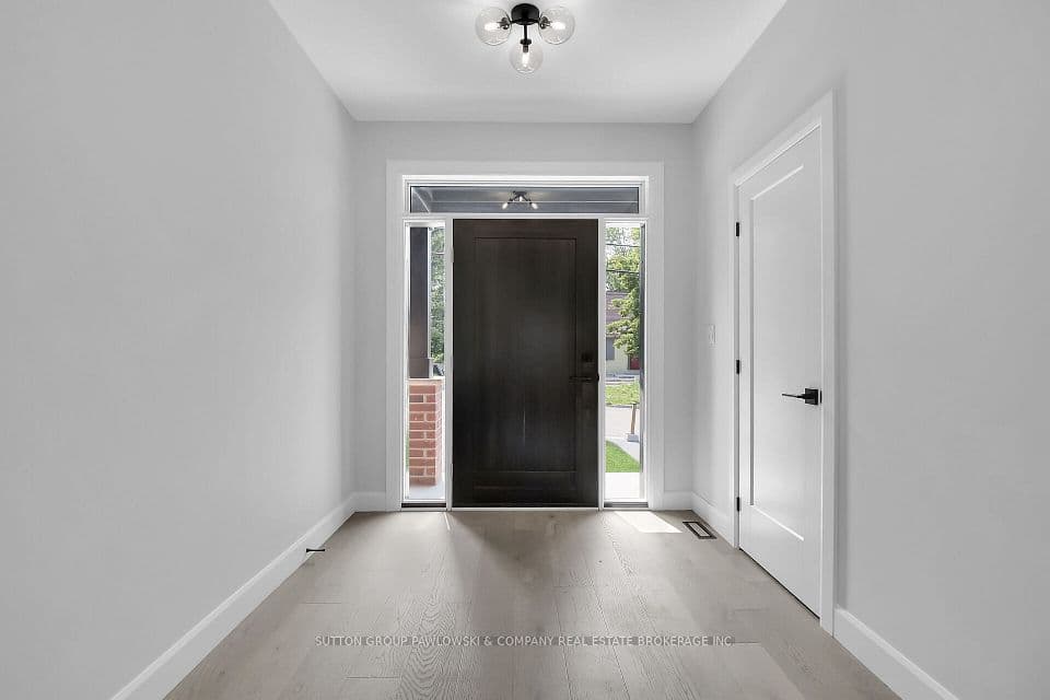 422 Old Wonderland Road, London South, ON N6K 3R2 – photo 3