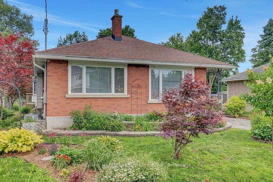13 Dunham Street, Beacon Hill North - South and Area, ON K1J 7L5 – main photo