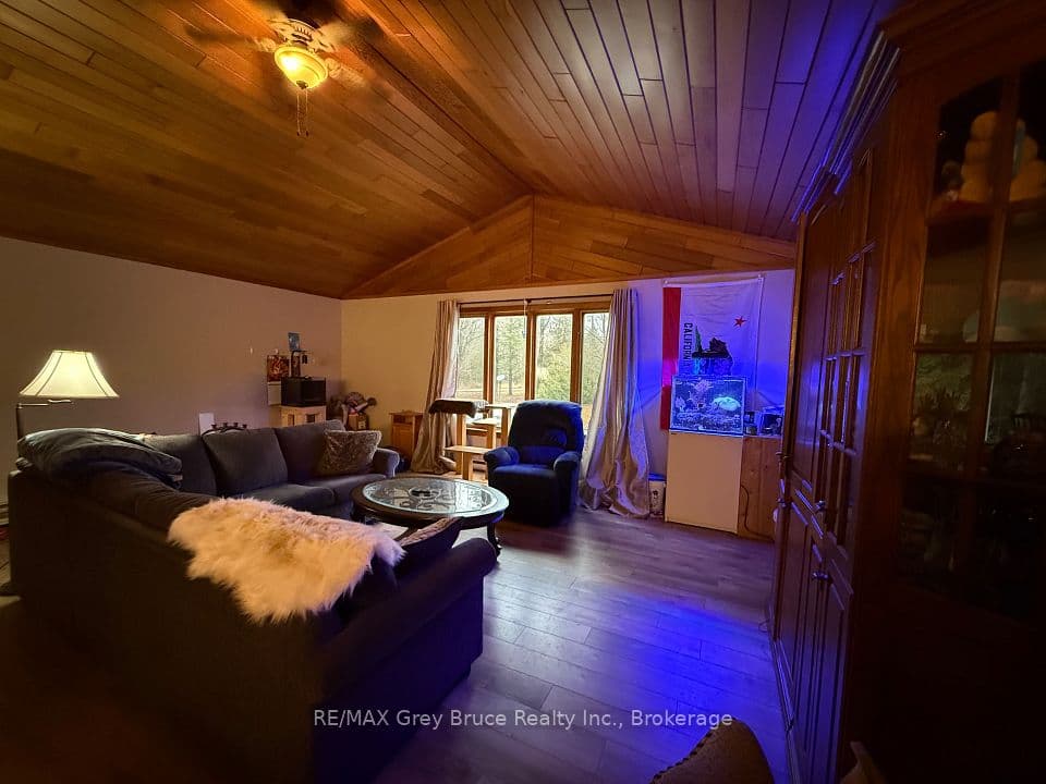 210 Cape Hurd Road, Northern Bruce Peninsula, ON N0H 2R0 – photo 2