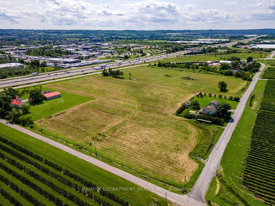 4766 Bartlett Road N, Lincoln, ON L3J 0Y4 – photo 2