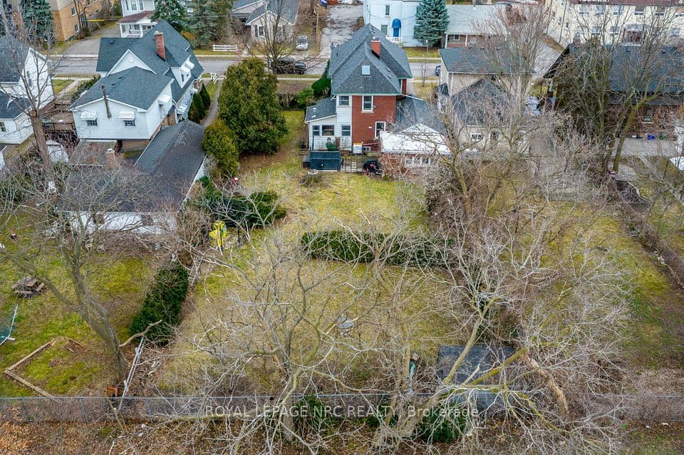 6107 Barker Street, Niagara Falls, ON L2G 1Y5 – photo 2