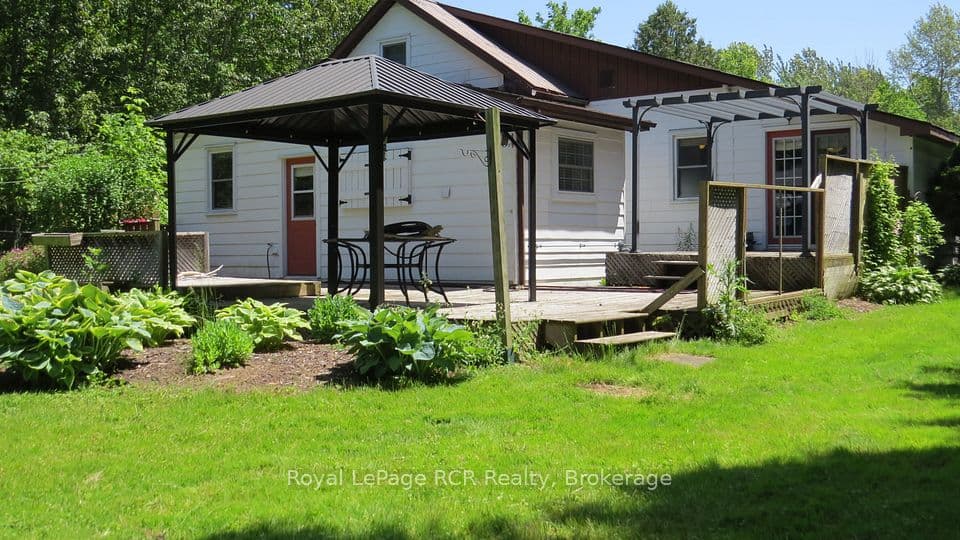 164 EDWARD Street, Saugeen Shores, ON N0H 2L0 – main photo