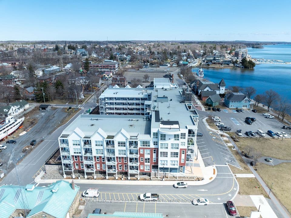 130 Water Street 403, Gananoque, ON K7G 0A8 – main photo
