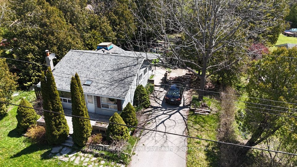 28 Harpur Drive, Northern Bruce Peninsula, ON N0H 2R0 – main photo