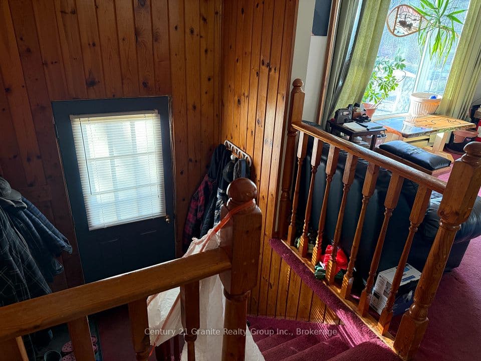 1028 Crabbe Lane, Dysart et al, ON K0M 1S0 – photo 2