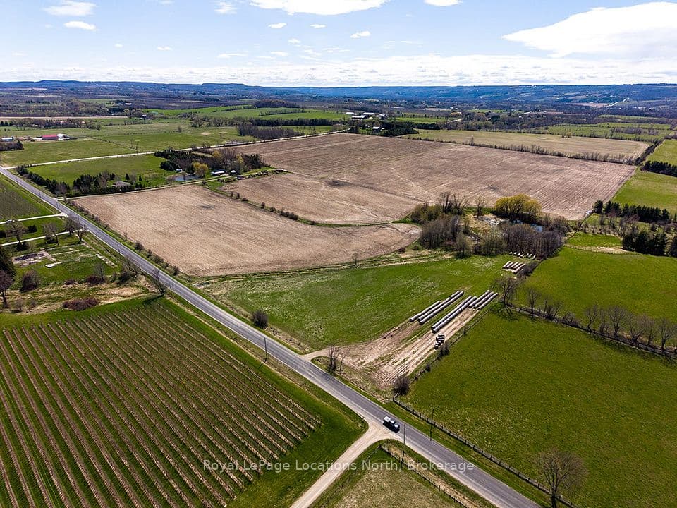 416400 10th Line, Blue Mountains, ON N0H 1J0 – main photo