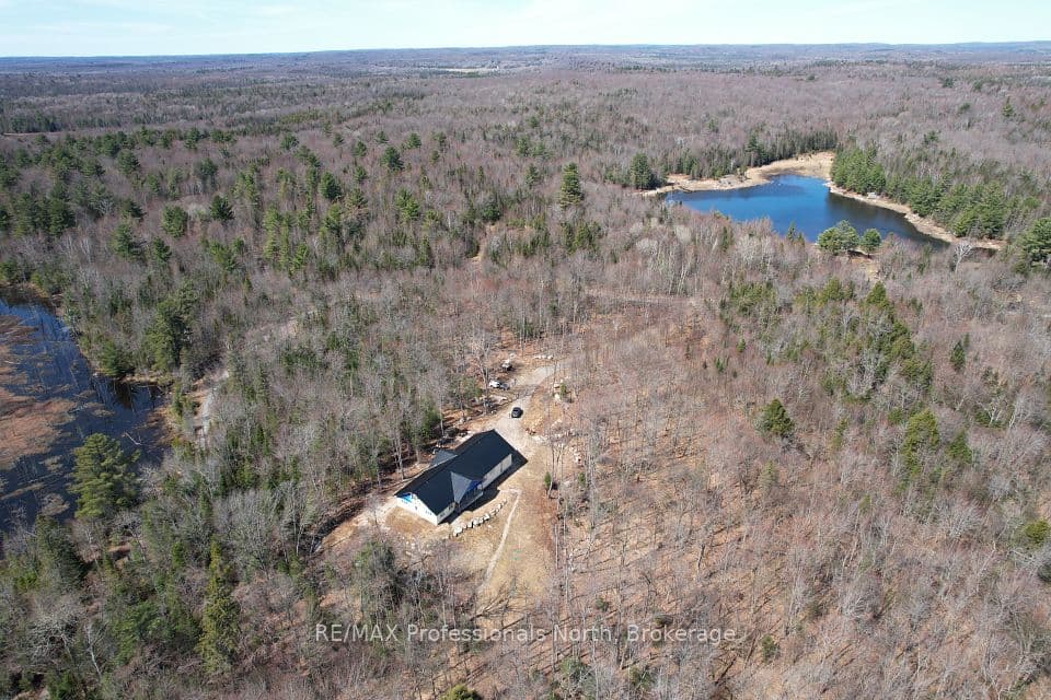 121 Loon Lake Road, Magnetawan, ON P0A 1Z0 – photo 2