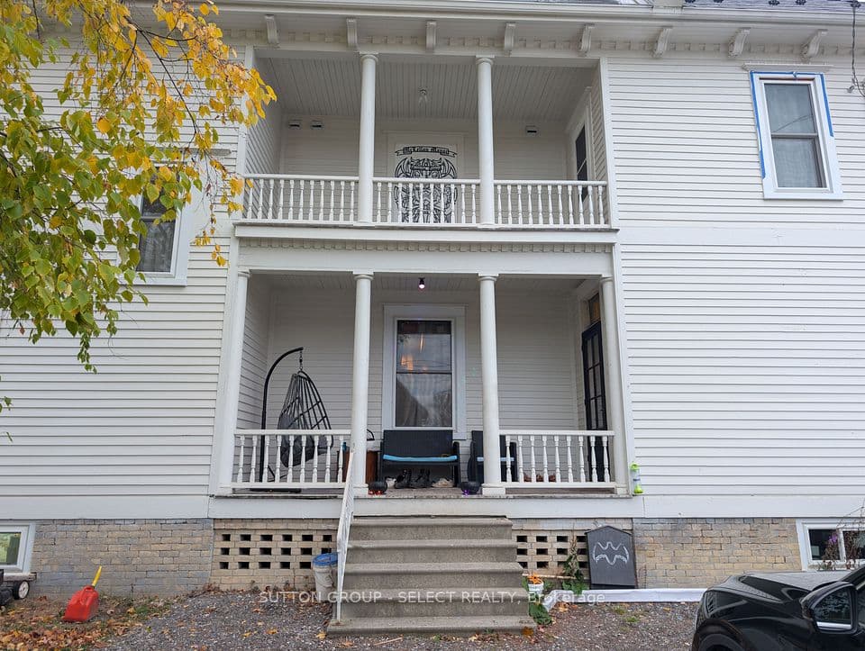 555 Erie Street, Warwick, ON N0M 2S0 – photo 3