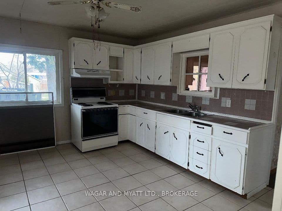 172 Richard Street, Greater Napanee, ON K7R 2T6 – photo 2