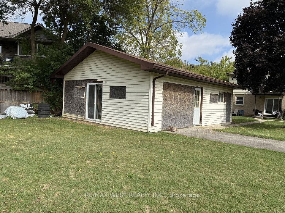 60 Willow Street, Brant, ON N3L 2K6 – photo 3