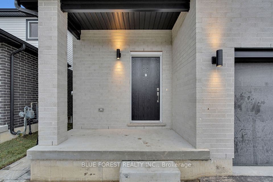 143 Marconi Court, London East, ON N5V 0C9 – photo 3