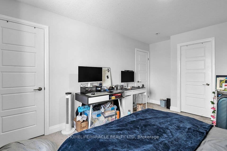 121 Marconi Court, London East, ON N5V 0C9 – photo 2