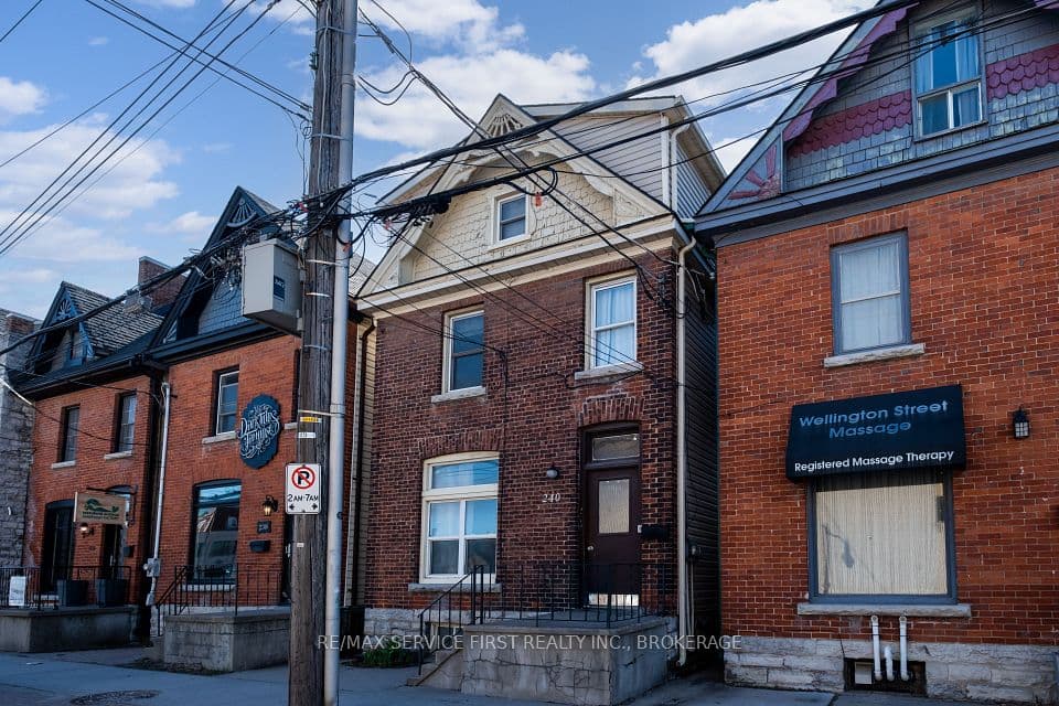 240 Wellington Street, Kingston, ON K7K 2Y8 – main photo