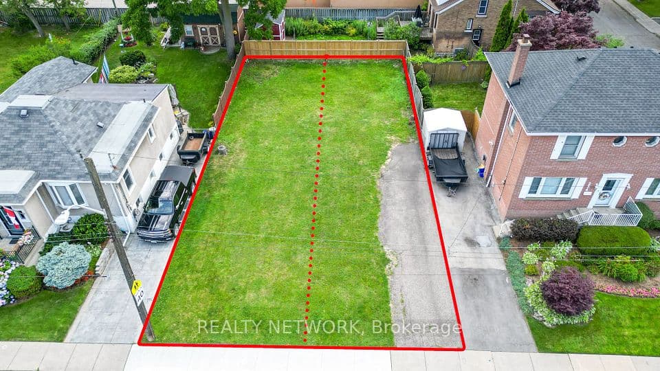 238 Mountain Park Avenue, Hamilton, ON L8V 1A4 – main photo