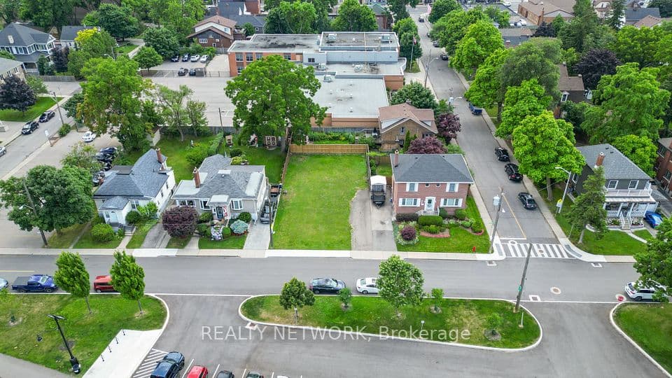 238 Mountain Park Avenue, Hamilton, ON L8V 1A4 – photo 3