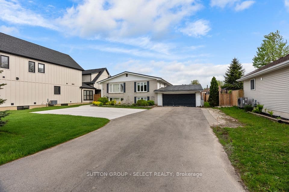 296 Huron Street W, South Huron, ON N0M 1S2 – photo 2