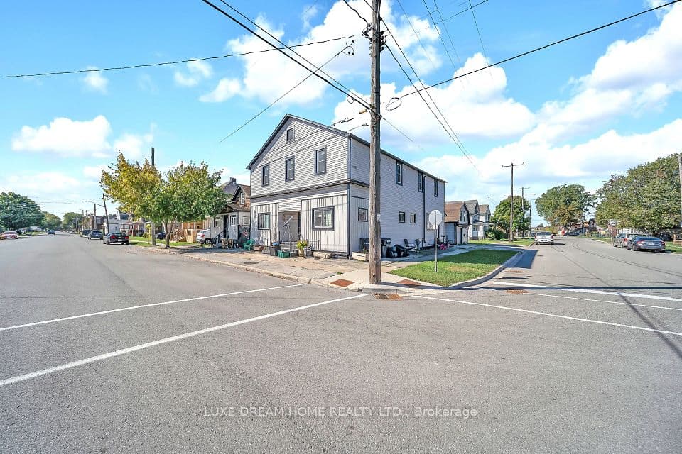 224 MITCHELL Street, Port Colborne, ON L3K 1Y3 – photo 2
