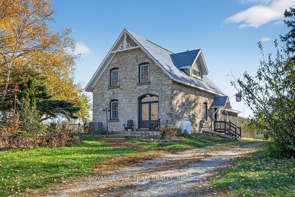 15 Bass Road, Elizabethtown-Kitley, ON K0G 1L0 – main photo