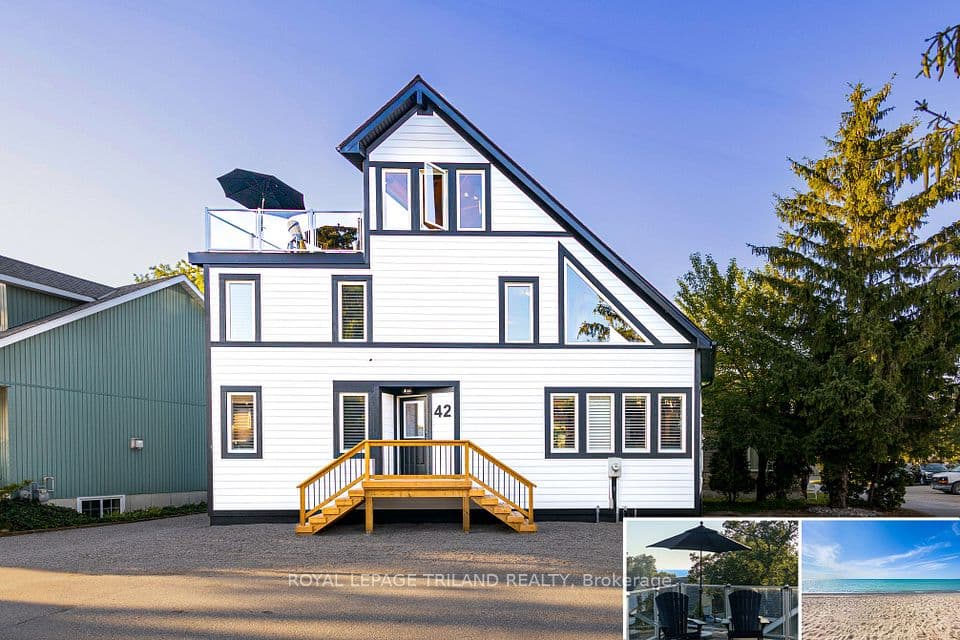 42 Lakeside Circle, Lambton Shores, ON N0M 1T0 – main photo