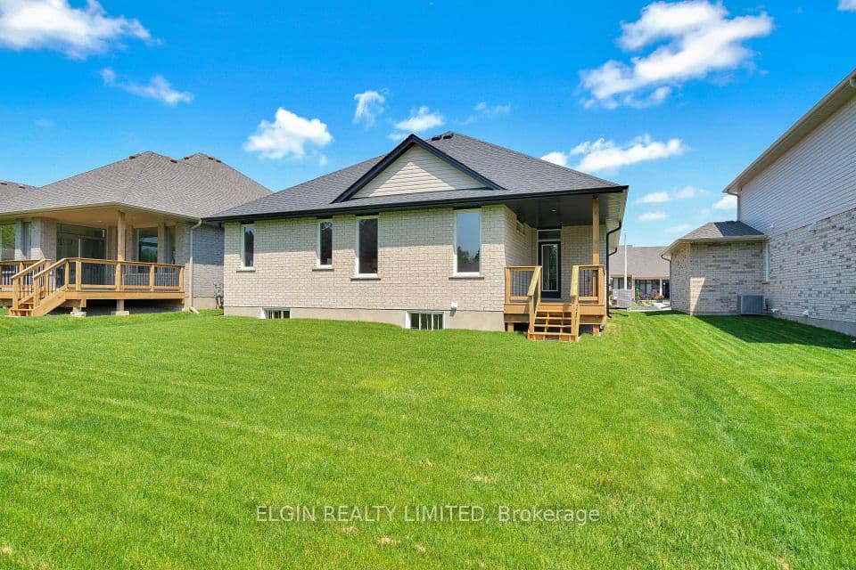 45 Lark Street, Tillsonburg, ON N4G 0K8 – photo 3